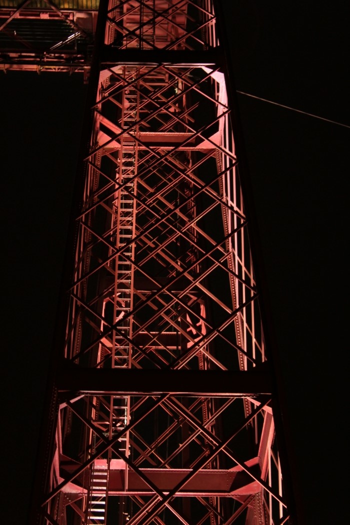 Puente de vizcaya iluminado