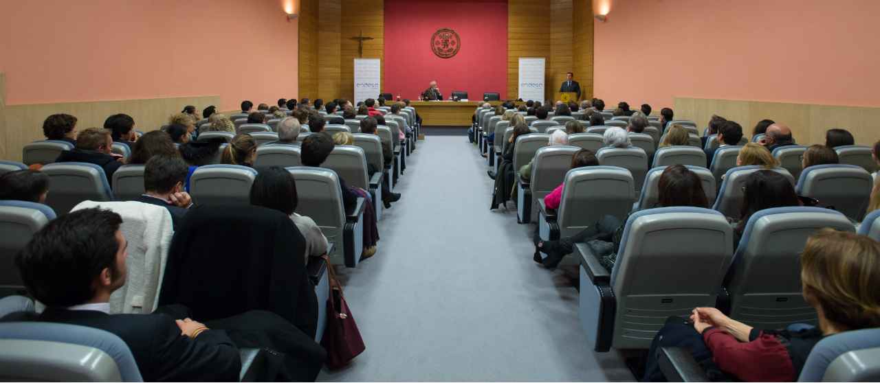 Becas universitarias y alianzas