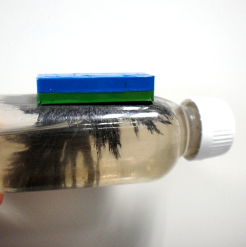 Experimento sobre magnetismo: fuerzas magnéticas