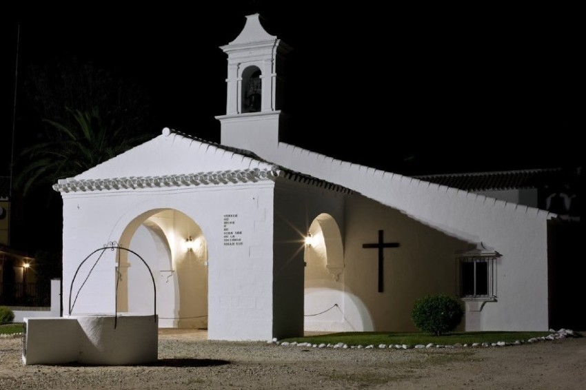 Exterior de la Ermita de la Ina 