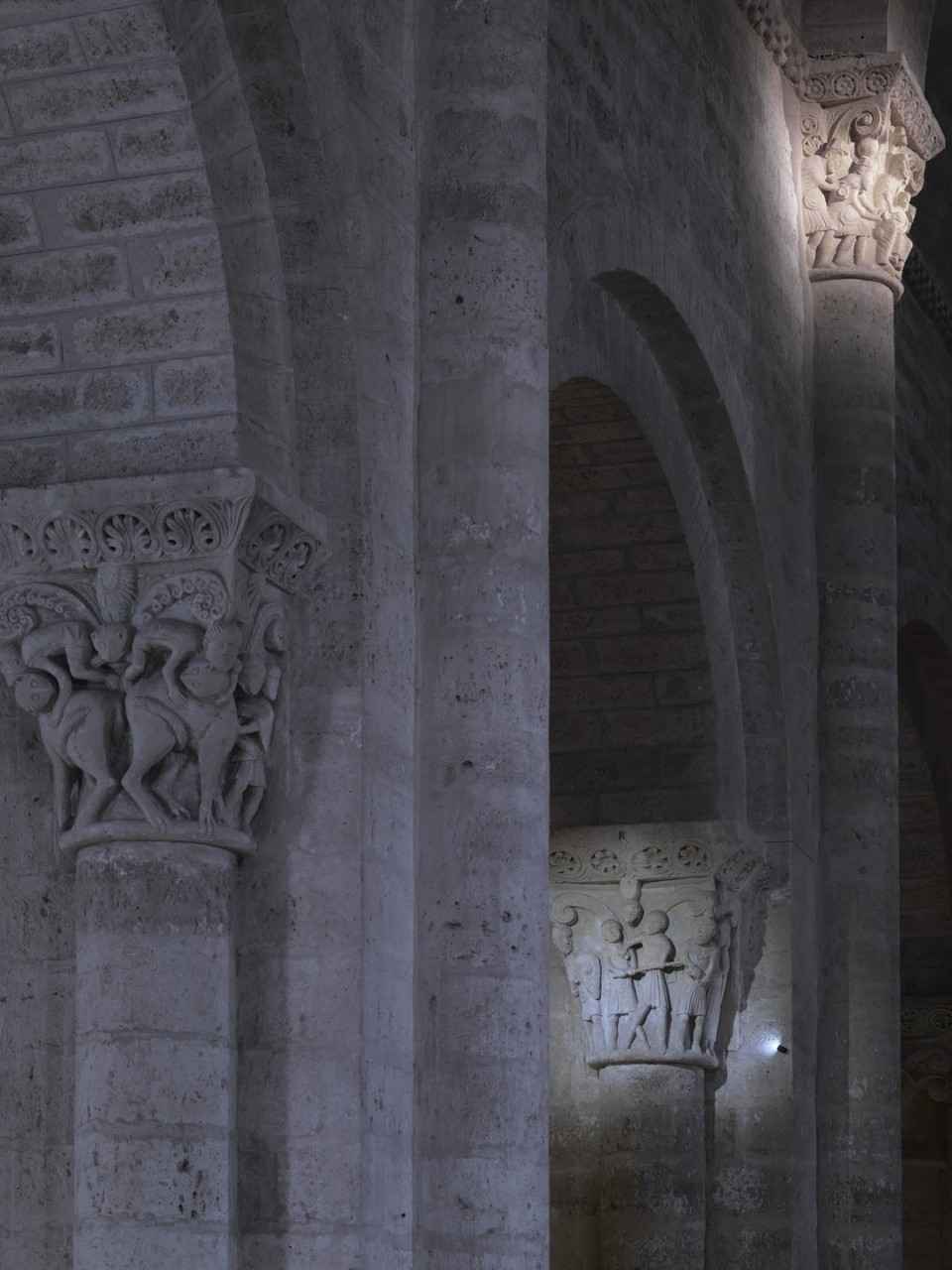 Interior de la iglesia de San Martín de Tours. Frómista