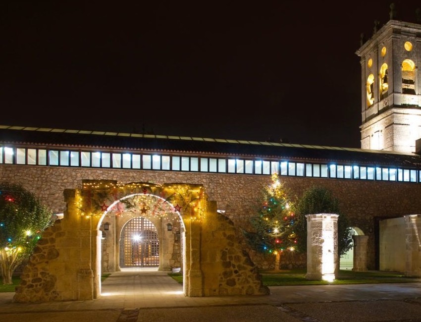 Iluminación exterior de la Universidad de Burgos