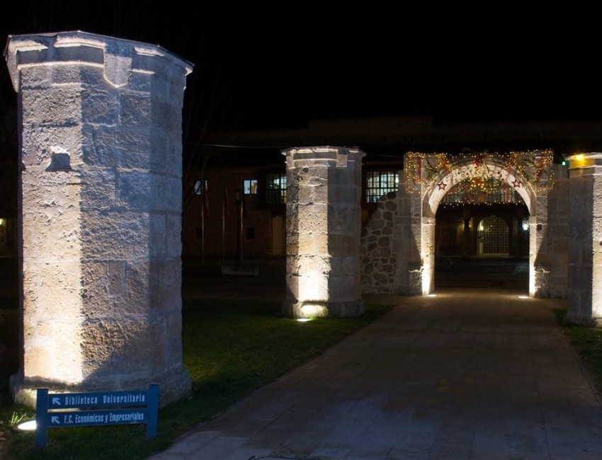 Parte exterior de la Universidad de Burgos