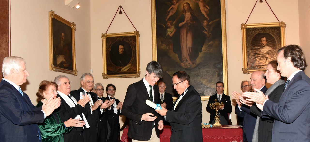Entrega de premio al ganador