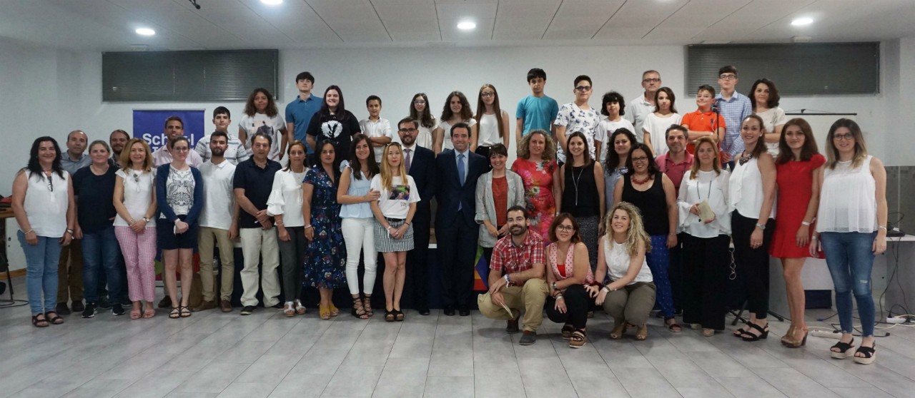 Foto del grupo de alumnos y profesores del programa