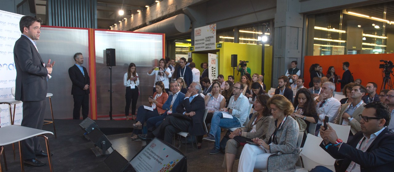 Foto durante la ponencia del director general de Endesa