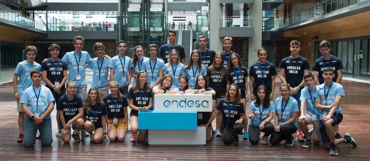 Participantes en la sede de Endesa