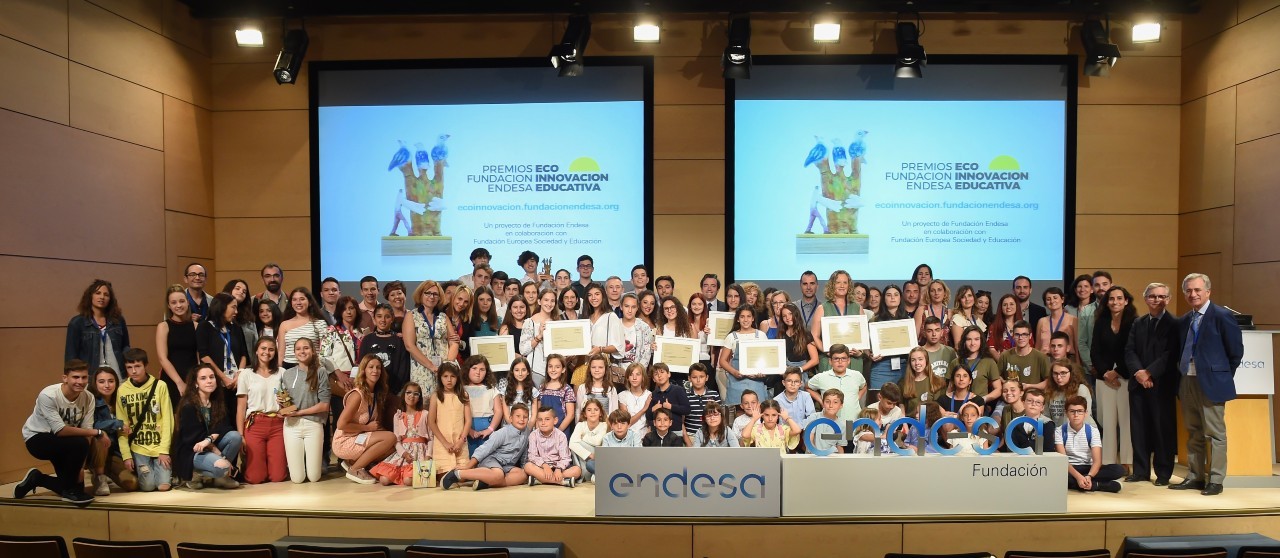 Foto de grupo, premios III Edición Ecoinnovación Educativa 
